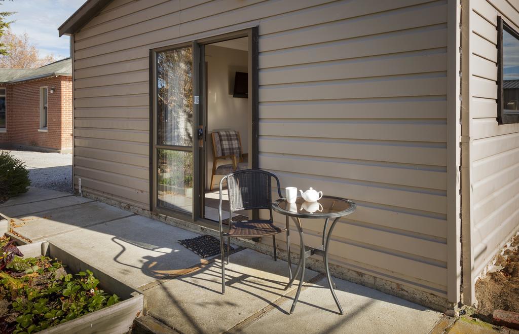 Trout 'N' Trail B&B Ranfurly エクステリア 写真