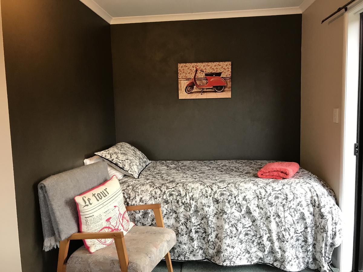 Trout 'N' Trail B&B Ranfurly エクステリア 写真